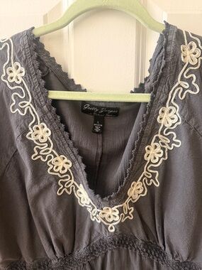 Grey Embroidered V-Neck Top with Cream Floral Trim